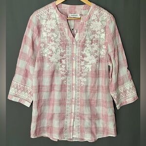 Paparazzi L Pink Plaid Embroidered Opalescent Button Blouse